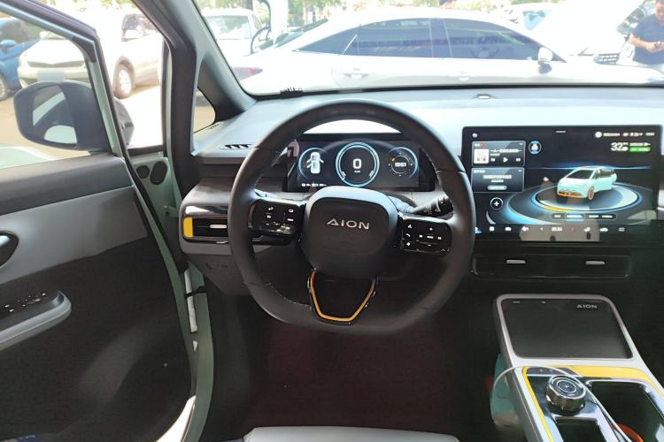 Used AION Y 2022 70 Intelligent Edition Lithium Iron Phosphate