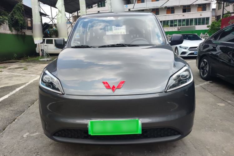 Used Wuling Hongguang New Energy 2024 All-Electric Model 300KM Standard Version Front