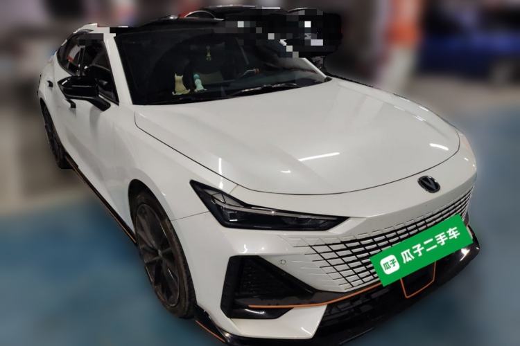 Used CHANGAN UNI-V 2022 1.5T Sport Edition Front Right 45 Deg