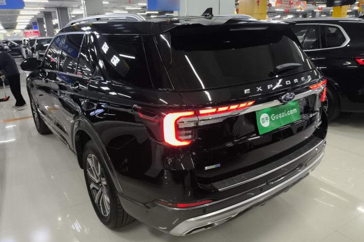 Used Ford Explorer 2023 EcoBoost 285 Four-Wheel Drive Titanium Edition 7-Seater
