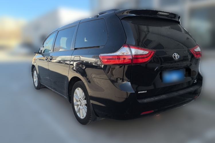 Used Toyota SIENNA 