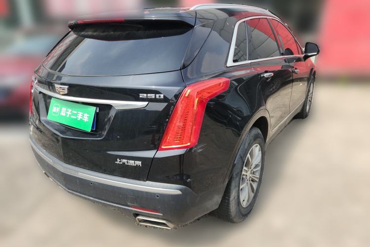 Used Cadillac XT5 2018 25T Luxury Model Rear Right 45 Deg