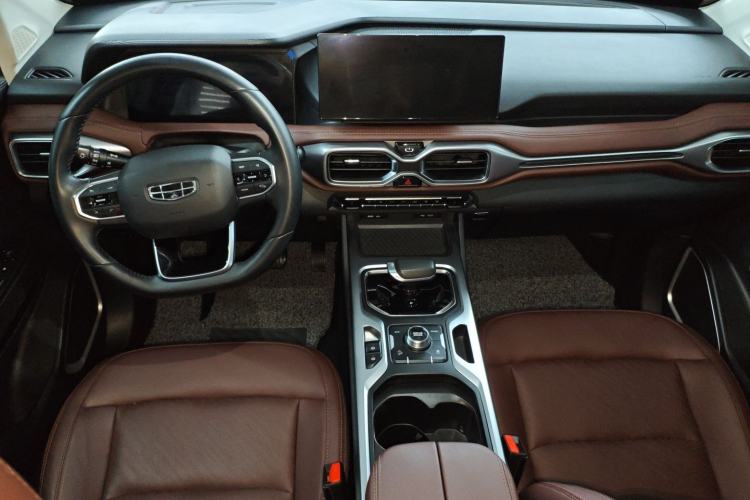 Used Geely Auto Haoyue 2022 1.8TD DCT Luxury 7-Seater Center Console