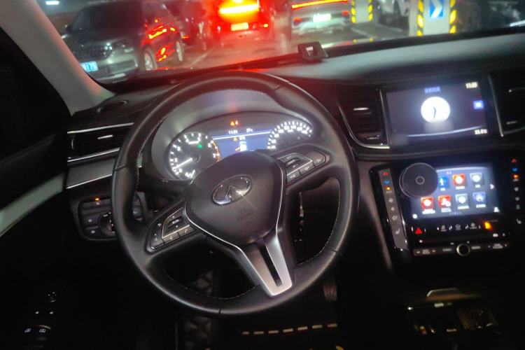 Used Infiniti QX50 2018 2.0T Two-Wheel Drive Fashion Edition Steering Wheel