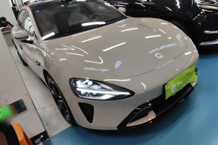 Used Xiaomi Auto SU7 2024 Four-Wheel Drive Ultra-Long Range Advanced Intelligent Driving Max Edition

