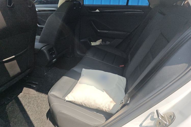 Used Volkswagen T-ROC 2021 280TSI DSG Two-Wheel Drive Comfort Connect Edition
