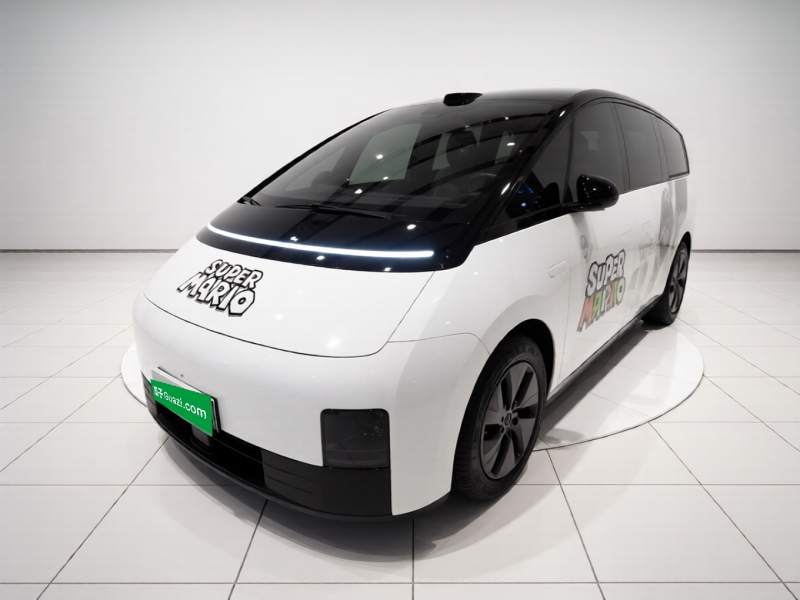 Used Li Auto MEGA 2025 Home Family Special Edition — 1