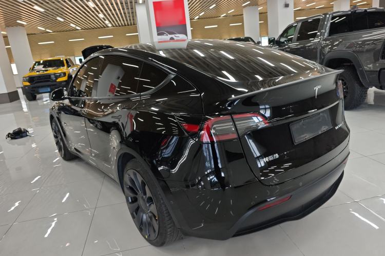 Used Tesla Model Y 2021 Standard Range Rear-Wheel Drive Version Rear Left 45 Deg