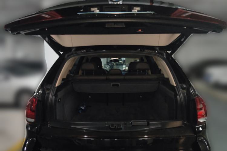 Used BMW X5 2015 xDrive28i
