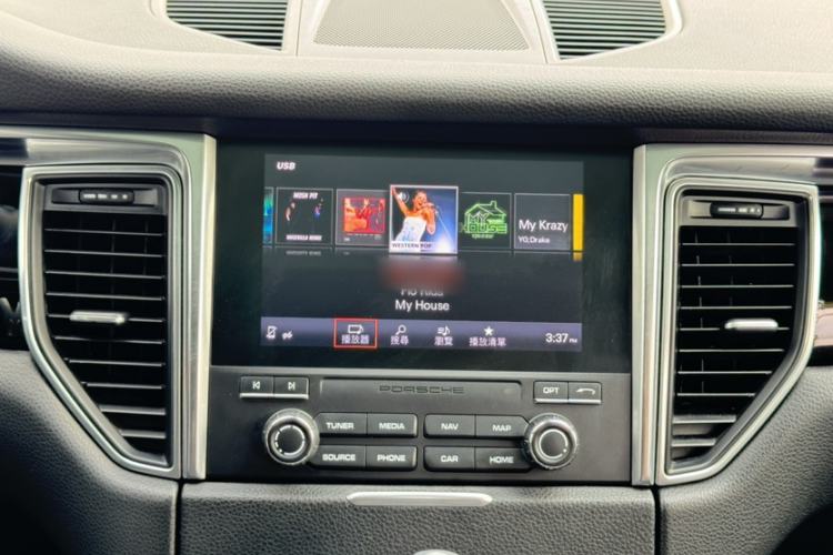 Used Porsche Macan 2017 Macan S 3.0T Interior 11