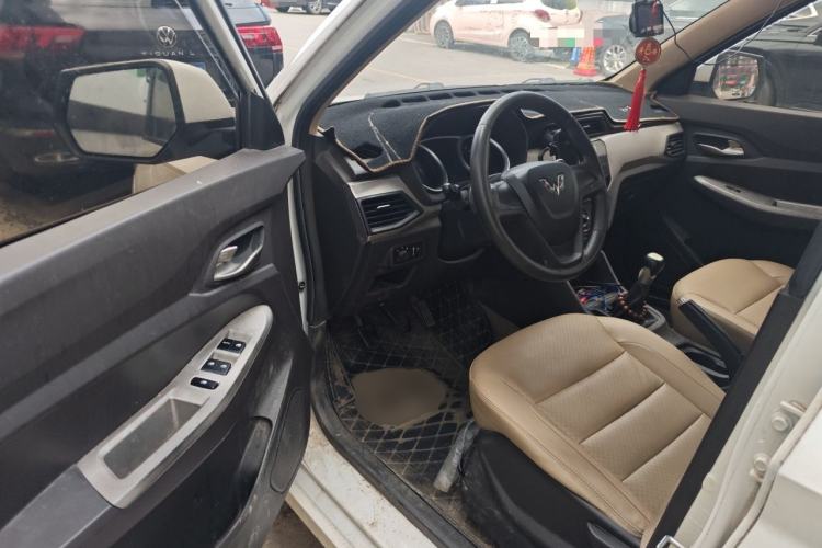 Used Wuling Hongguang 2018 1.5L S Comfort Model L2B
