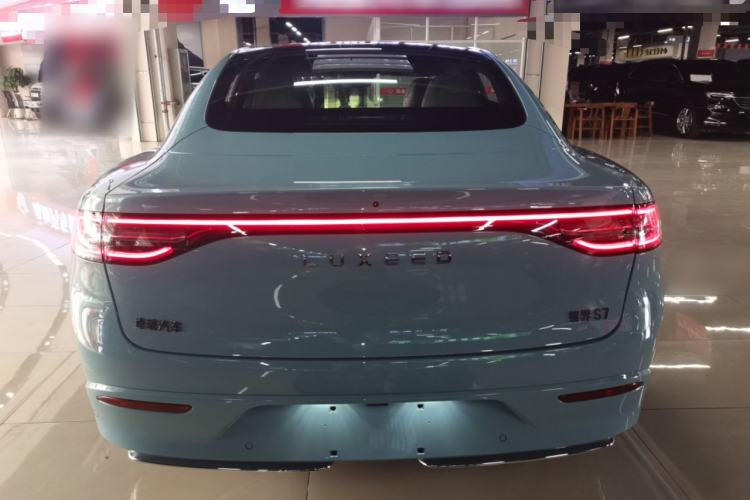 Used Hima Luxeed S7 2025 785 km Ultra