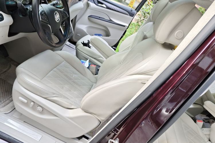 Used Buick GL8 2017 28T Avenir Avia National Emission Standard V