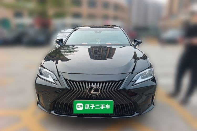 Used Lexus ES 2020 200 Excellence Edition
