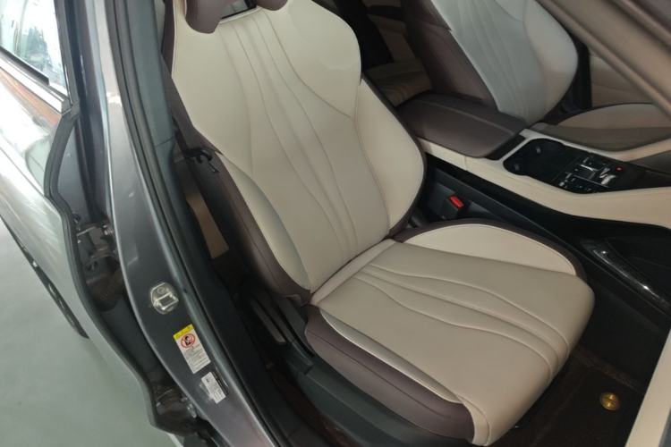 Used BYD Song PLUS New Energy 2025 EV Intelligent Driving Edition 520km Luxury Model
