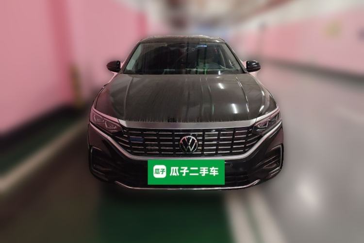 Used Volkswagen Passat New Energy 2023 430 PHEV Hybrid Luxury Edition Front