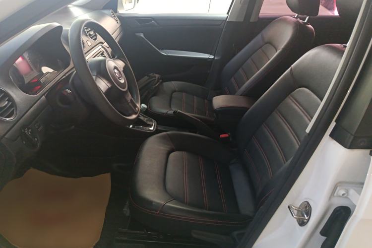 Used Volkswagen Jetta 2015 Value Edition 1.6L Automatic Fashion Version
