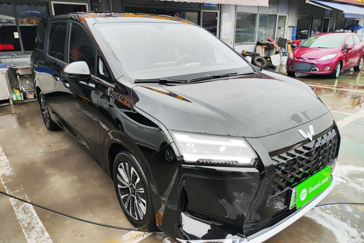 Used Wuling Wuling Starlight 730 2025 Model Plug-in Hybrid 125km Luxury Edition
