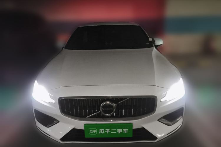 Used Volvo S60 2023 B4 Zhiyuan Luxury Edition