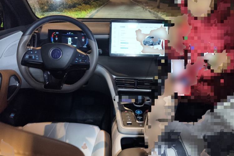 Used BYD Song Pro New Energy 2022 DM-i 110km Flagship Model Center Console