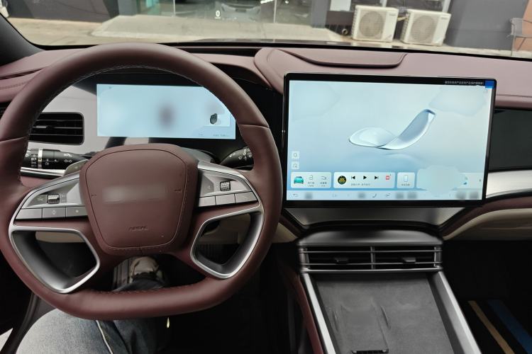 Used BYD Seal 07 DM-i 2025 Intelligent Driving Version DM-i 1.5L 125 km Prestige Edition Center Console