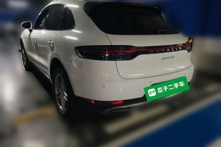 Used Porsche Macan 2017 Macan 2.0T Rear Left 45 Deg