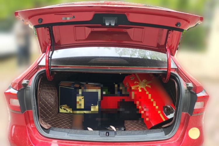 Used Roewe i5 2019 1.5L Automatic 4G Connected Linghao Flagship Edition Trunk