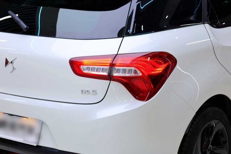 Used DS 5 2018 30THP P-Line Sport Model