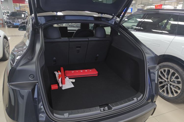 Used Tesla Model Y 2026 Rear-Drive Model