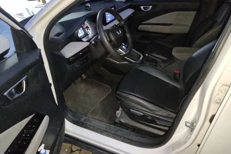 Used Wuling Alvez 2022 1.5L CVT Comfort Edition
