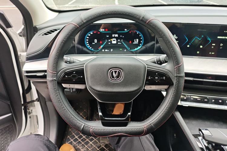 Used CHANGAN Eado 2023 Changan Edition PLUS Blue Whale NE 1.4T GDI DCT Prestige Version
