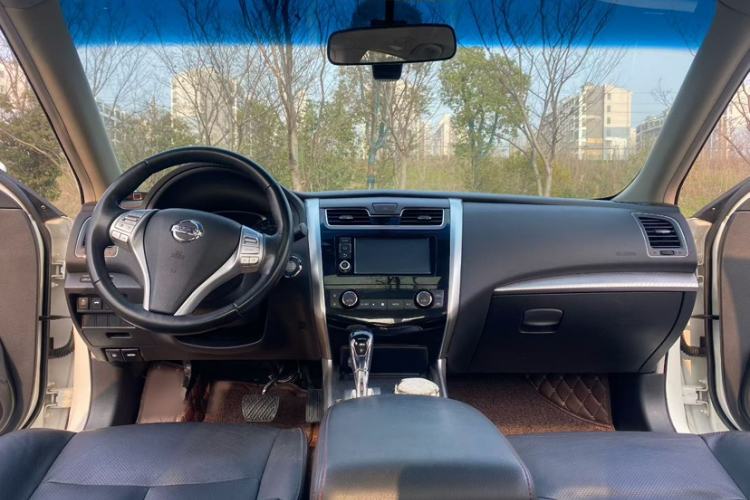 Used Nissan Teana 2016 2.0L XL Comfort Edition Interior 1