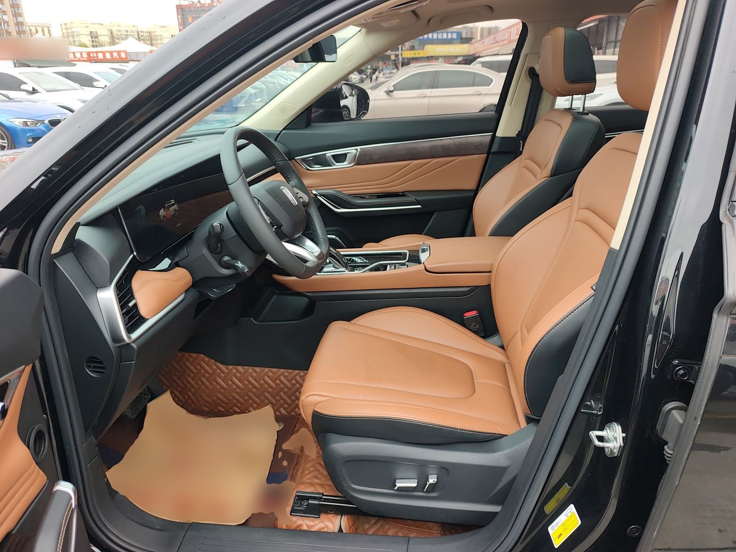 Переднее сиденье в автомобиле