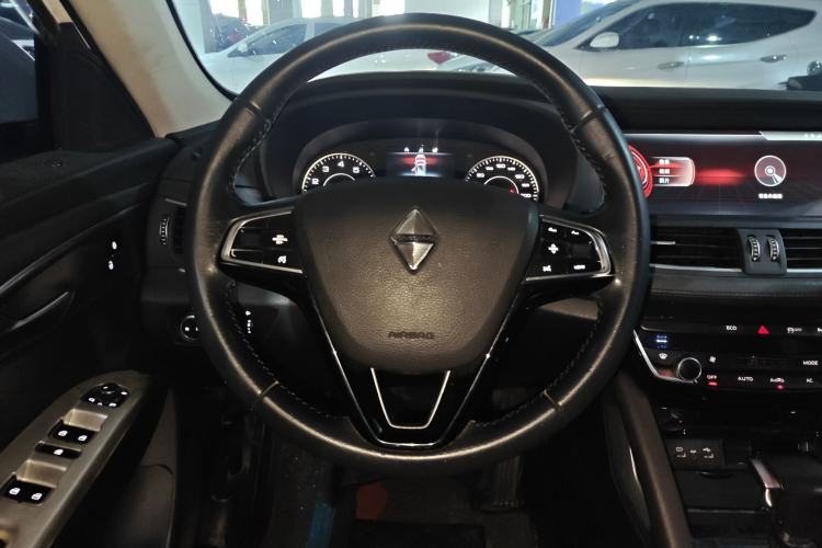 Used BORGWARD BX7 2016 28T Two-Wheel Drive Luxury Version 5 Seats