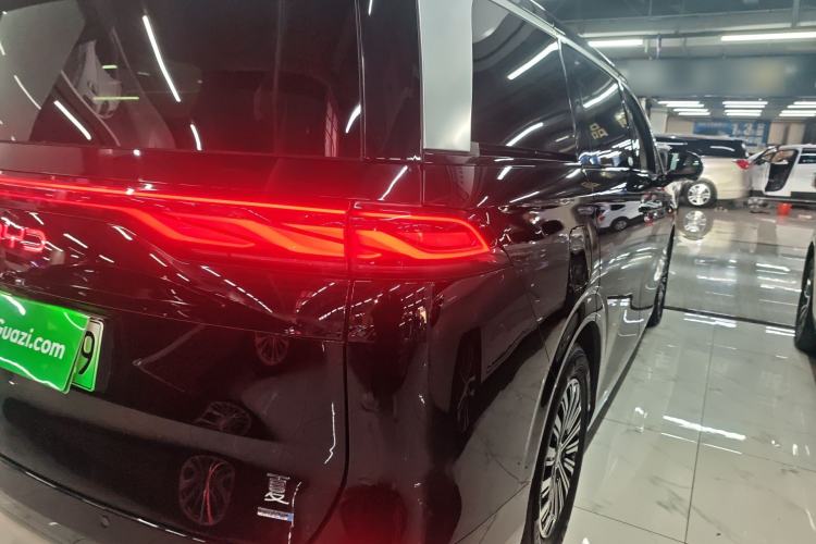 Used BYD Xia 2025 DM-i 1.5T 180km Excellence Model
