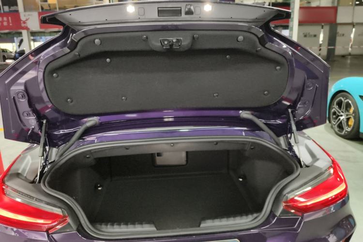 Used BMW Z4 2023 sDrive 25i M Sport Package Trunk