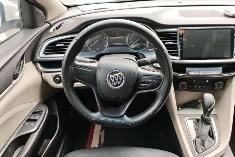 Used Buick GT 2019 15T Dual-Clutch Advanced Version China VI Standard Steering Wheel