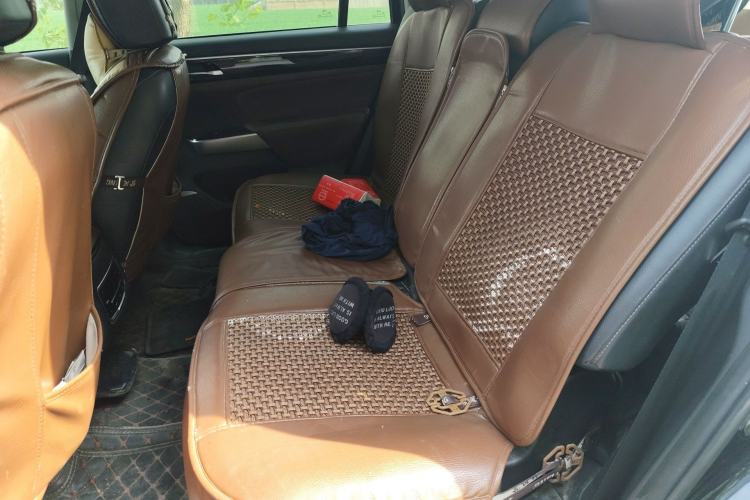 Used GAC Trumpchi GS8 2017 320T Two-Wheel Drive Luxury Smart Connectivity Version (7 Seats)
