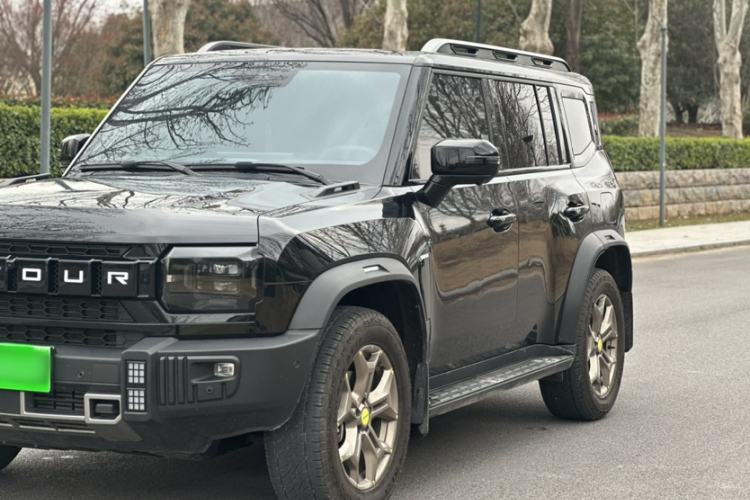 Used JETOUR Traveler 2023 2.0T All-Wheel Drive Conquer PRO