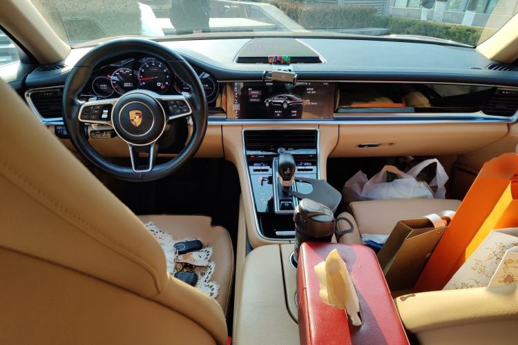 Used Porsche Panamera 2017 Panamera 4 Executive Long Wheelbase 3.0T
