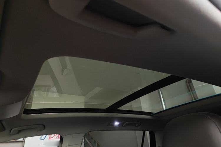 Used Volkswagen Tiguan L 2018 330TSI Automatic Two-Wheel Drive Luxury Edition