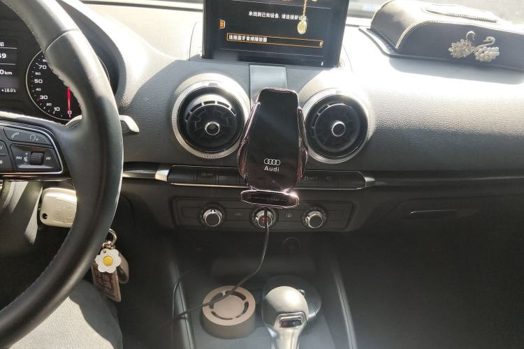 Used Audi A3 2020 Limousine 35 TFSI Fashion Edition China VI Emission Standard
