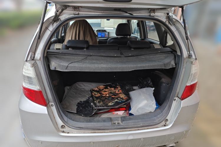 Used Honda Fit 2008 1.3L manual comfort version