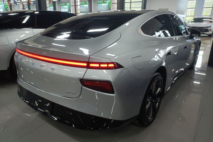 Used XPeng P7 2022 670E+ Rear Right 45 Deg