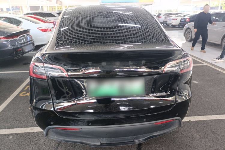 Used Tesla Model Y 2022 Long-Range All-Wheel-Drive Version
