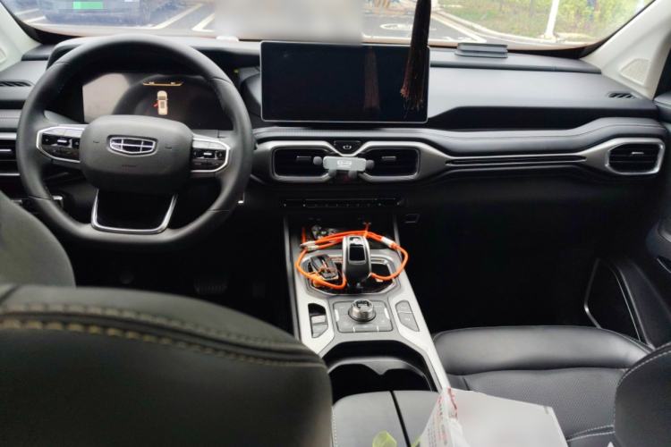 Used Geely Auto Haoyue 2020 1.8TD DCT Flagship 7-Seater Center Console