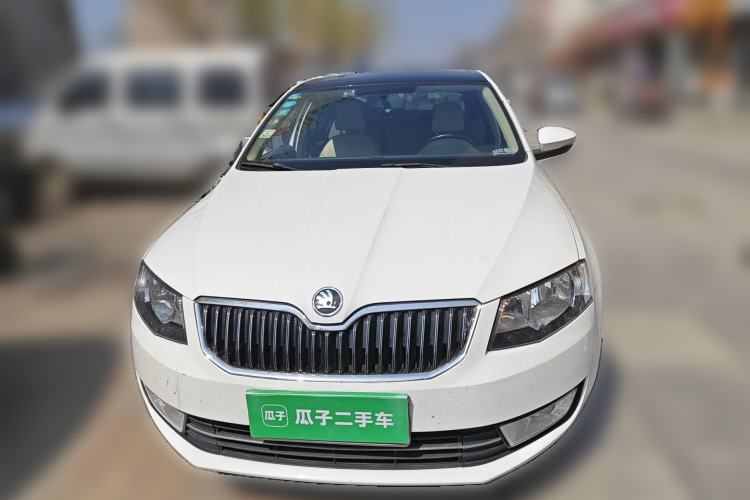 Used Skoda Octavia 2015 1.6L Manual Yijun Edition Front