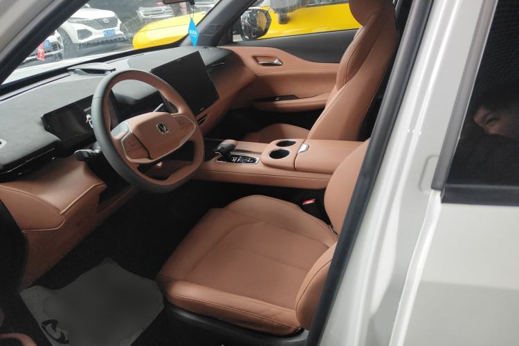 Used Changan UNI-Z 2025 1.5T Luxury Version