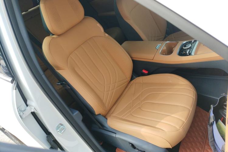 Used Geely Galaxy Galaxy Xingjian 7 EM-i 2025 120km Exploration+ Version