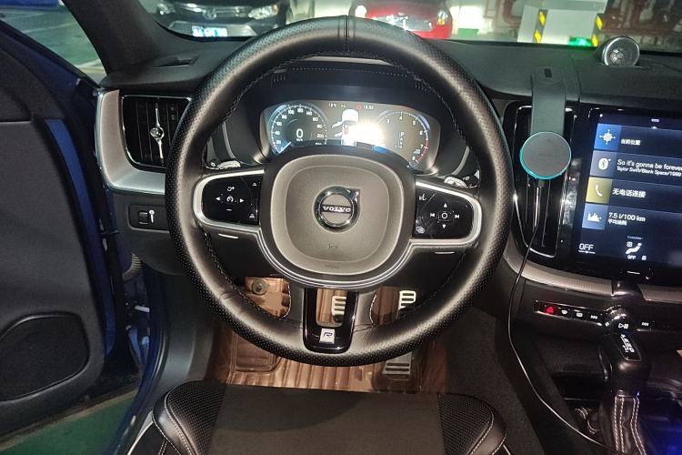 Used Volvo XC60 2018 T5 4x4 Smart & Sporty Edition